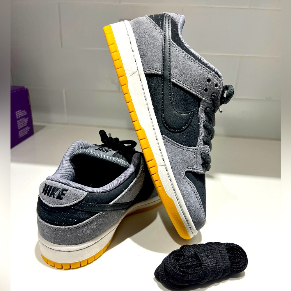 Nike SB Dunk Low Pro Dark Smoke Black/Grey suede size 4.5,5,8
